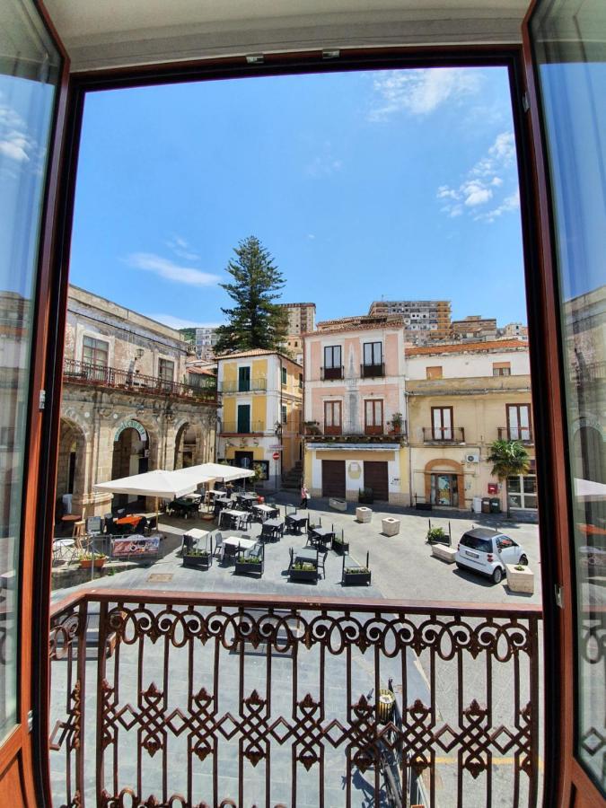 La Meridiana - Centro Storico Di Pizzo Экстерьер фото