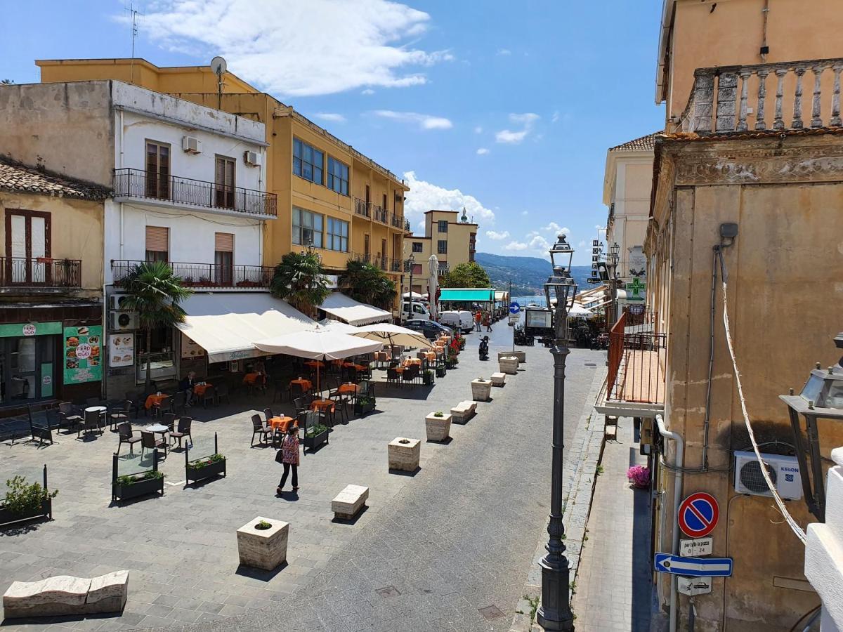 La Meridiana - Centro Storico Di Pizzo Экстерьер фото
