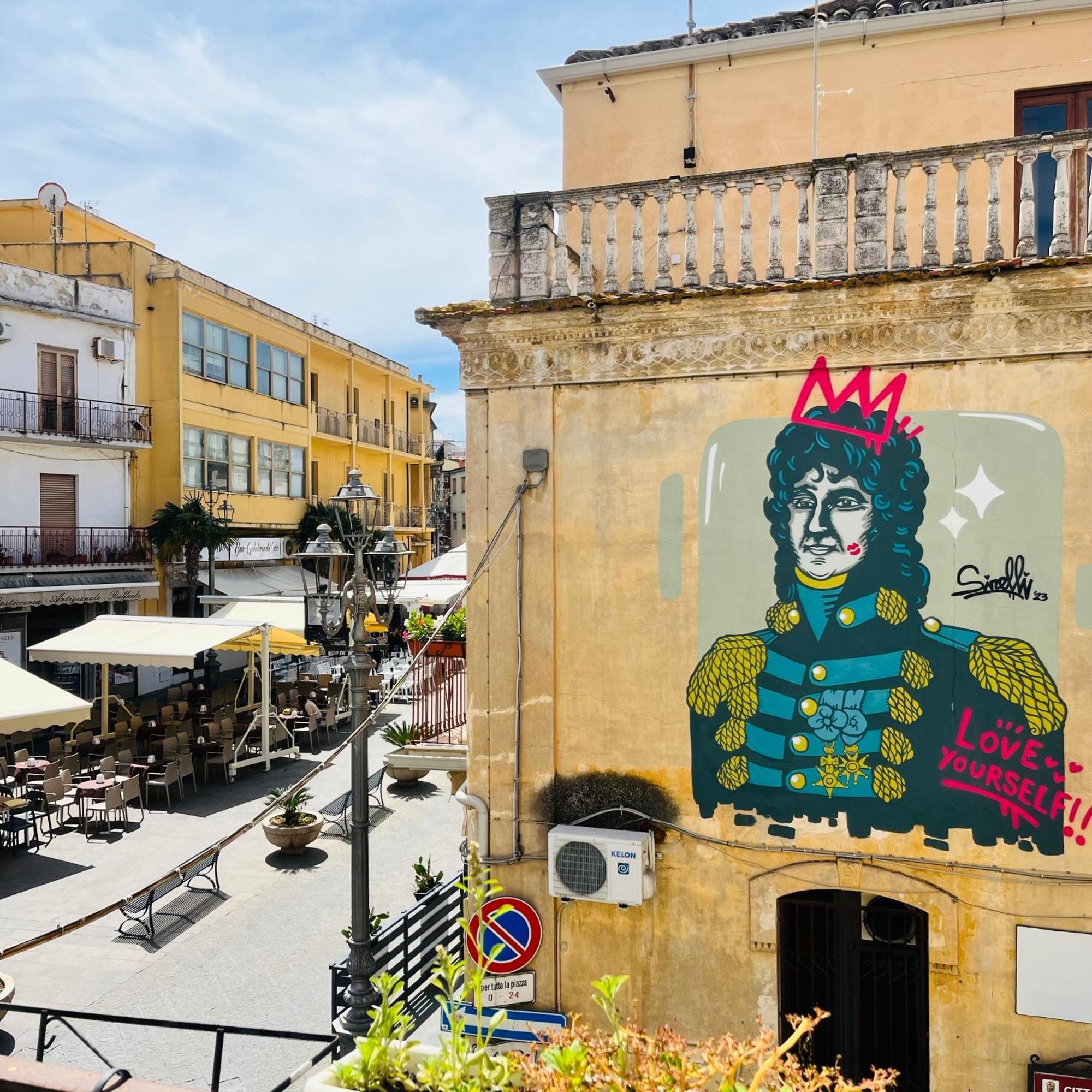 La Meridiana - Centro Storico Di Pizzo Экстерьер фото