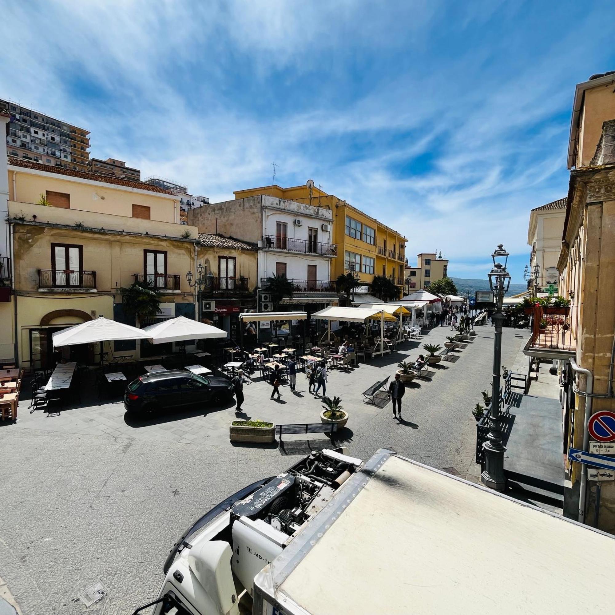 La Meridiana - Centro Storico Di Pizzo Экстерьер фото